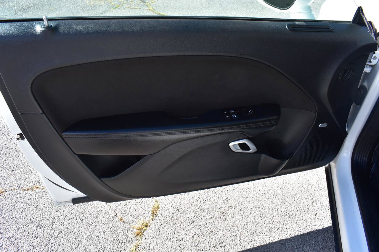 Used 2015 Dodge Challenger R/T w/ Quick Order Package 28B R/T RWD image 16