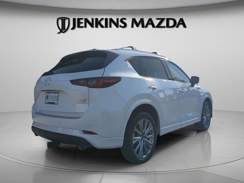 Used 2022 MAZDA CX-5 Signature image 7
