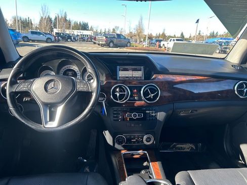 Used 2013 Mercedes-Benz GLK 350 4MATIC image 6