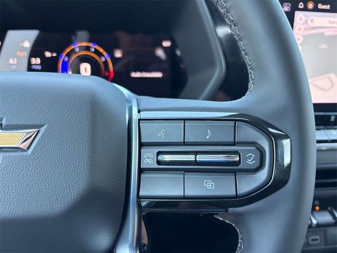 New 2025 Chevrolet Colorado W/T w/ WT Convenience Package II image 11