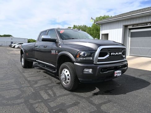 Used 2018 RAM 3500 Laramie Longhorn AWD/4WD image 5