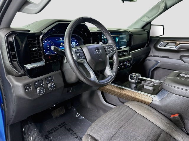 Used 2022 Chevrolet Silverado 1500 LT Trail Boss AWD/4WD image 22