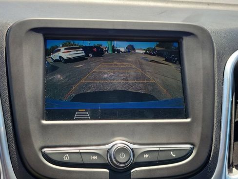 Used 2019 Chevrolet Equinox LT FWD image 26