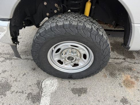 Used 2021 Ford F250 XL w/ Power Equipment Group image 6