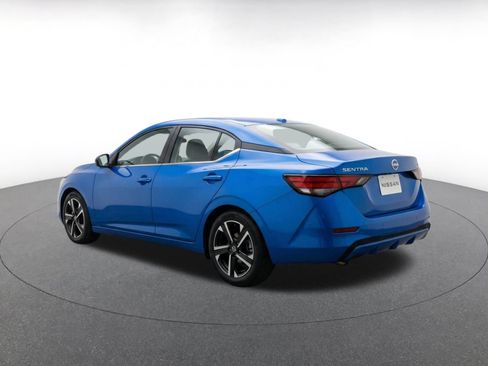 Used 2025 Nissan Sentra SV FWD image 7
