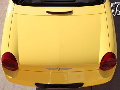 Used 2004 Ford Thunderbird RWD image 34
