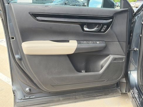 Used 2023 Honda CR-V EX-L image 9