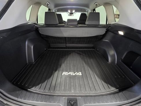 Used 2024 Toyota RAV4 LE image 21