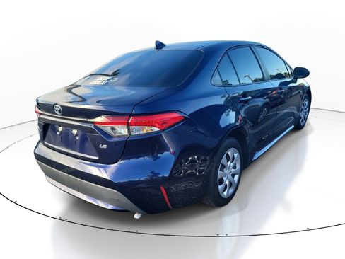 Certified 2022 Toyota Corolla LE FWD image 7