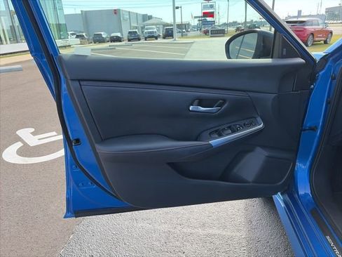 Used 2022 Nissan Sentra SR image 17