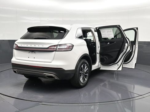 Used 2023 Lincoln Nautilus Reserve FWD image 37