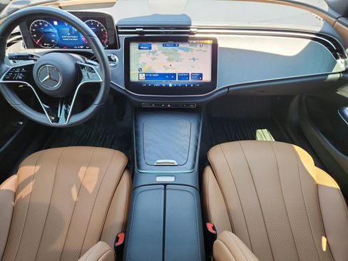 Used 2024 Mercedes-Benz E 350 4MATIC Sedan image 19