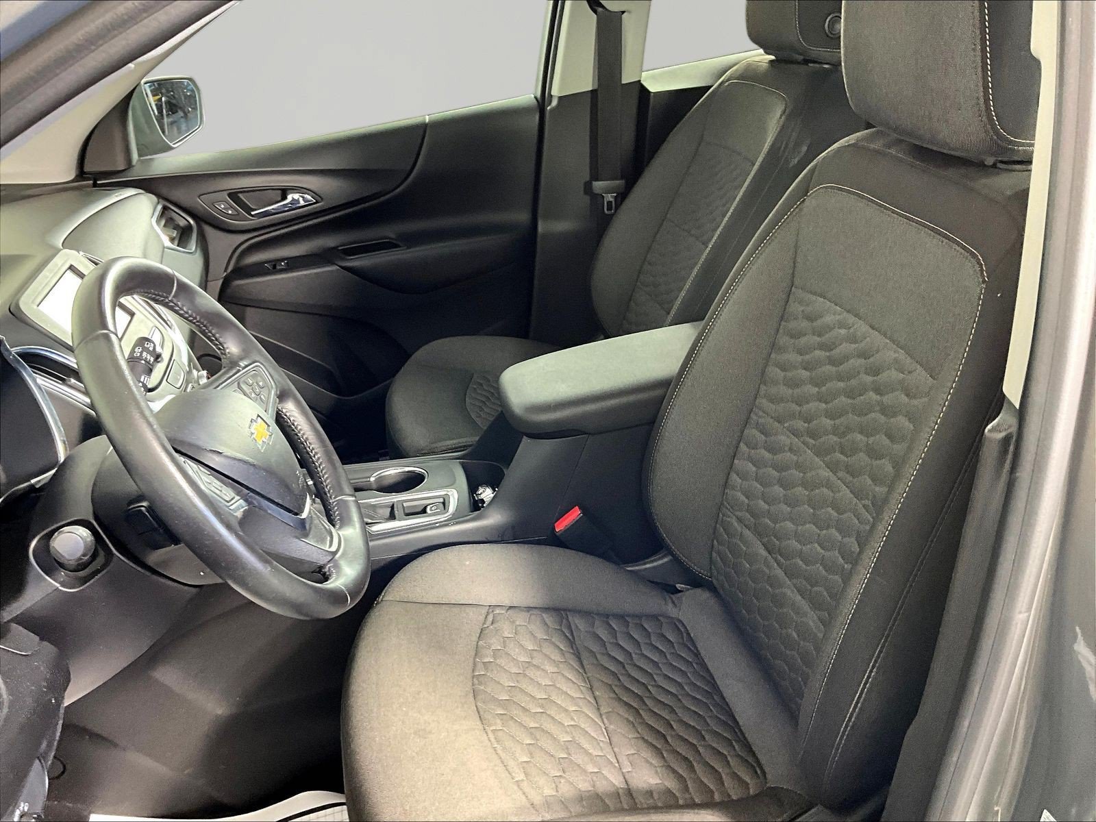 Used 2018 Chevrolet Equinox LT FWD image 18