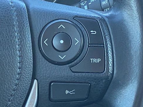 Used 2017 Toyota RAV4 Limited image 9