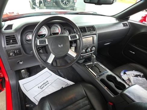 Used 2010 Dodge Challenger R/T image 33
