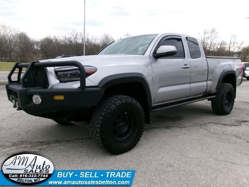 Used 2016 Toyota Tacoma TRD Off-Road w/ Exterior Package image 1