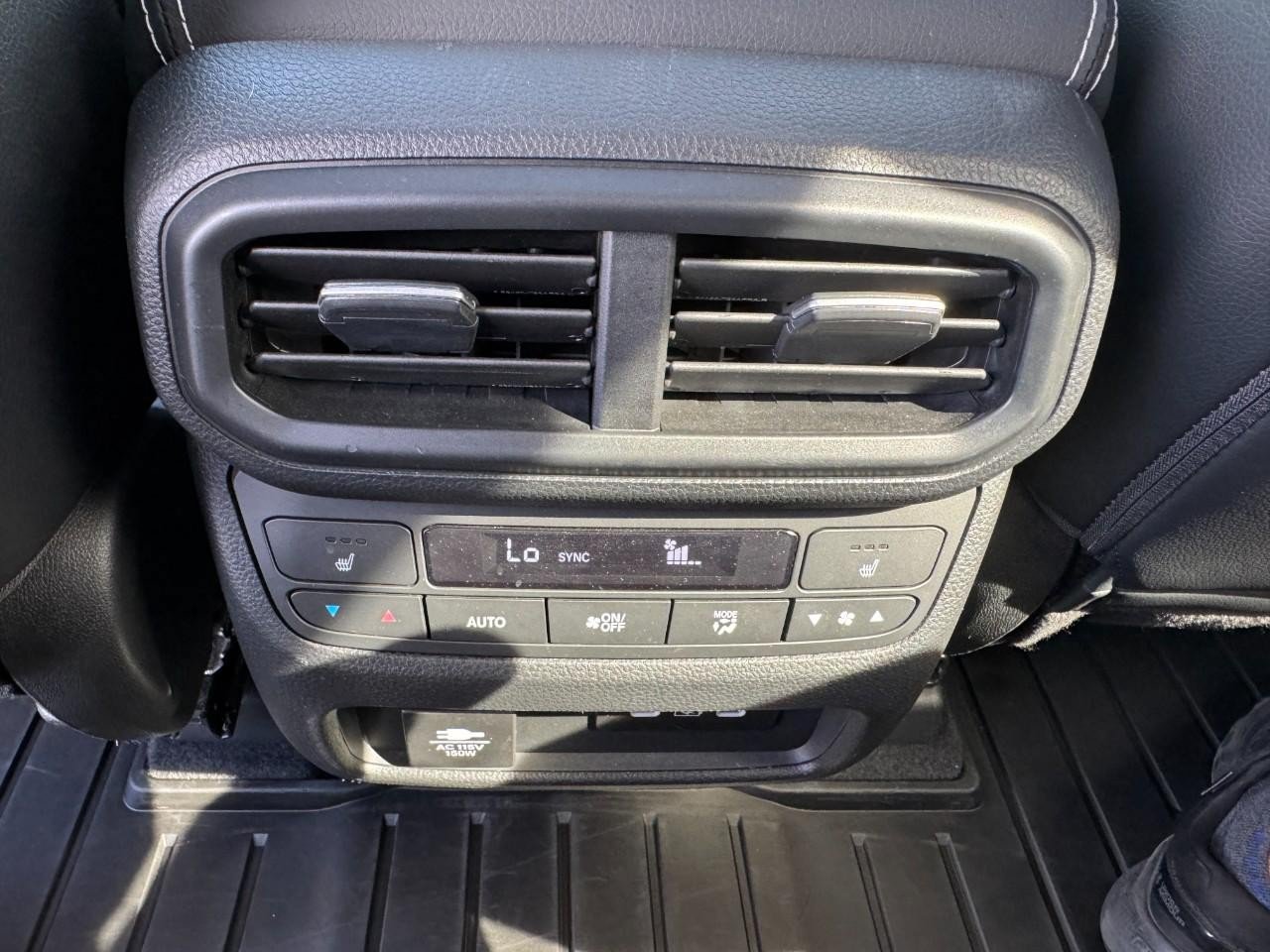 Certified 2025 Honda Pilot Elite image 14
