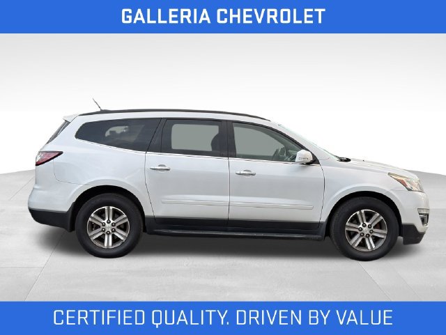 Used 2017 Chevrolet Traverse LT FWD image 2