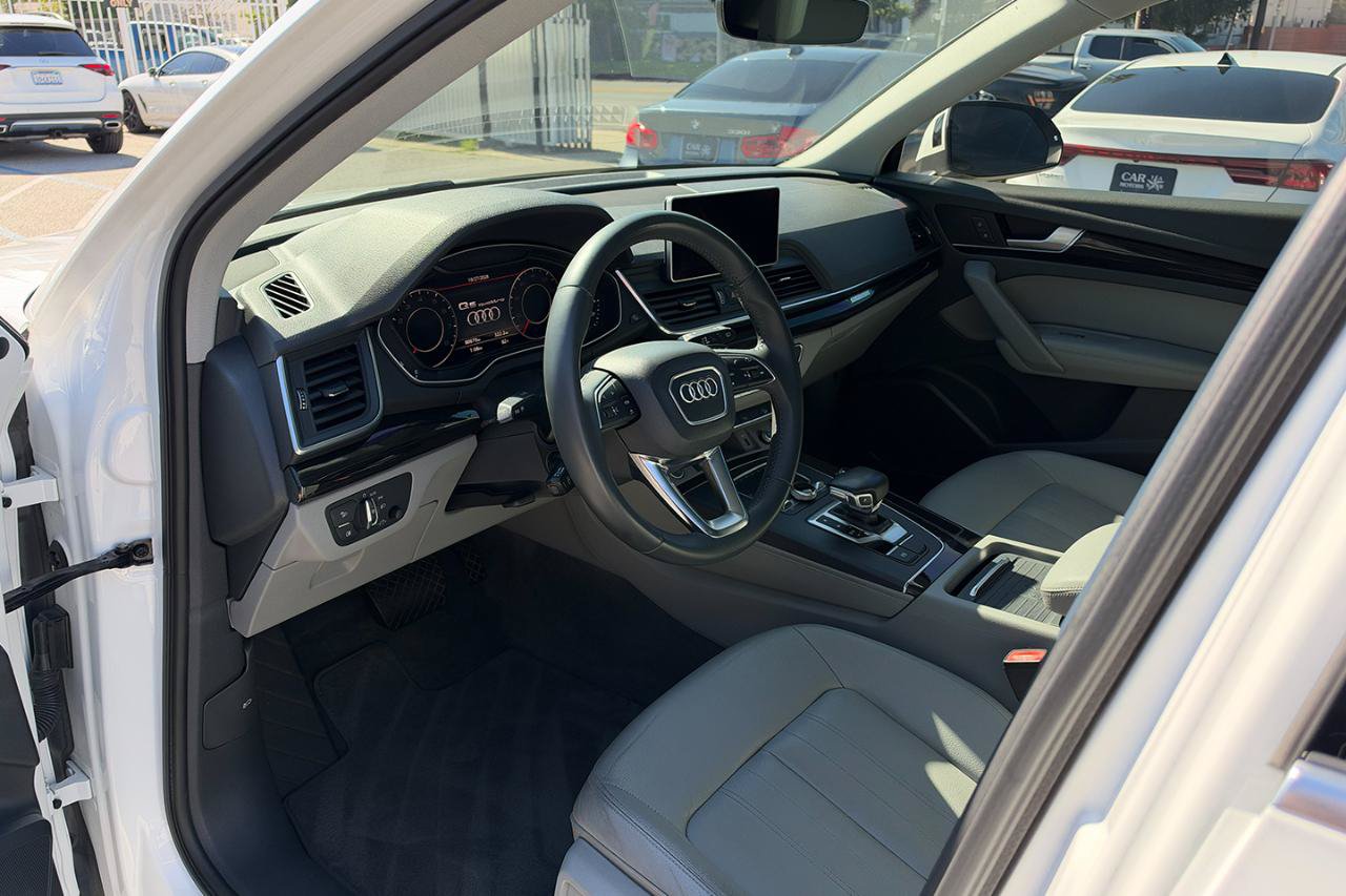 Used 2019 Audi Q5 2.0T Premium Plus w/ Premium Plus Package AWD/4WD image 17
