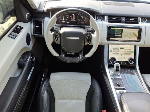 Used 2022 Land Rover Range Rover Sport SVR Carbon Edition image 4