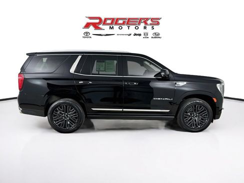 Used 2021 GMC Yukon Denali w/ LPO, Illumination Package AWD/4WD image 14