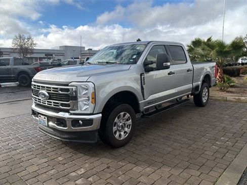 Used 2024 Ford F250 XLT image 7