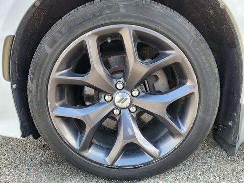 Used 2019 Dodge Charger GT RWD image 5