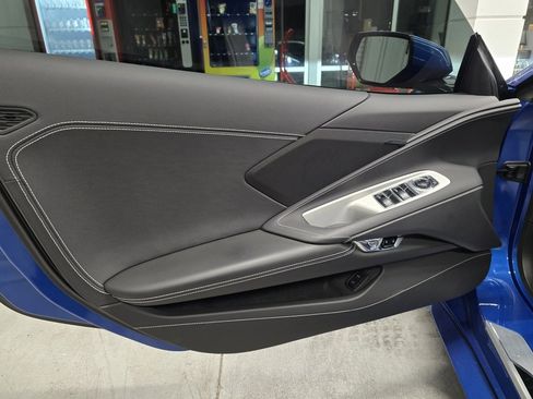 Used 2023 Chevrolet Corvette Stingray Convertible w/ Z51 Performance Package image 21