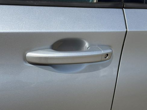 Used 2018 Honda Accord LX image 10