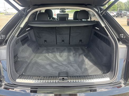 Used 2023 Audi Q8 Prestige image 4