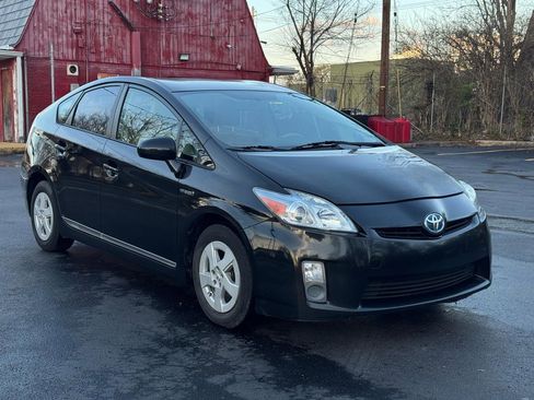 Used 2011 Toyota Prius Three image 2