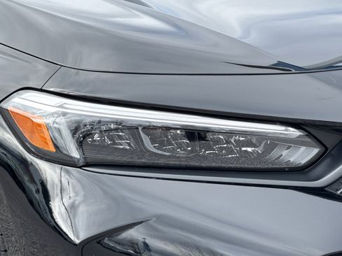 Certified 2025 Honda Civic Sport image 10