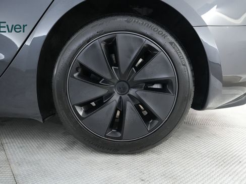 Used 2025 Tesla Model 3 Long Range RWD image 9