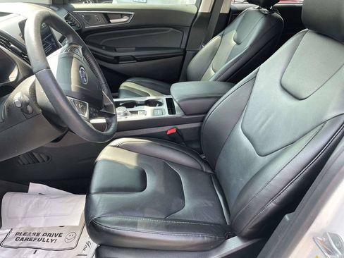 Used 2022 Ford Edge Titanium AWD/4WD image 13