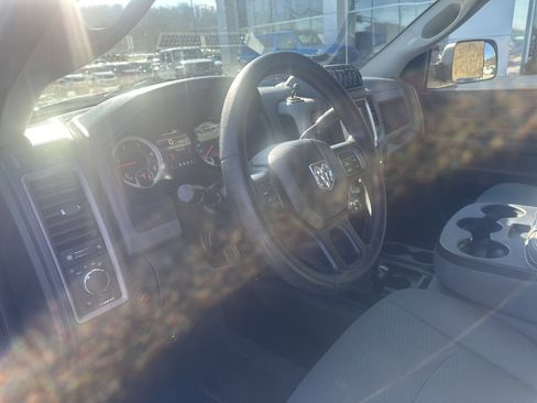 Used 2016 RAM 3500 Tradesman w/ Popular Equipment Group image 15