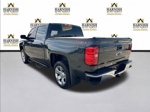Used 2018 Chevrolet Silverado 1500 LT w/ LT Eassist Package image 3