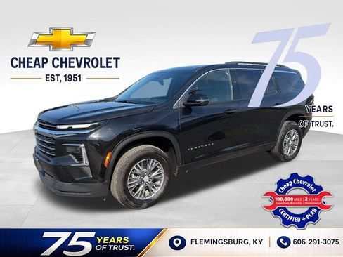 Used 2026 Chevrolet Traverse LT FWD image 1