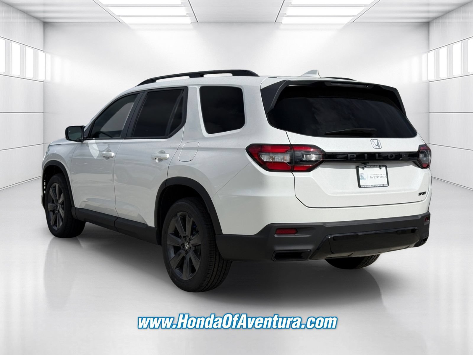 New 2026 Honda Pilot Sport image 4