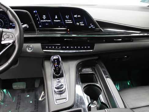 Used 2023 Cadillac Escalade ESV Sport w/ Touring Package image 36