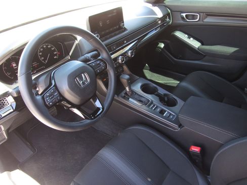 Certified 2025 Honda Civic Sport image 14