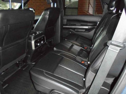 Used 2019 Ford Expedition XLT w/ Equipment Group 201A image 9