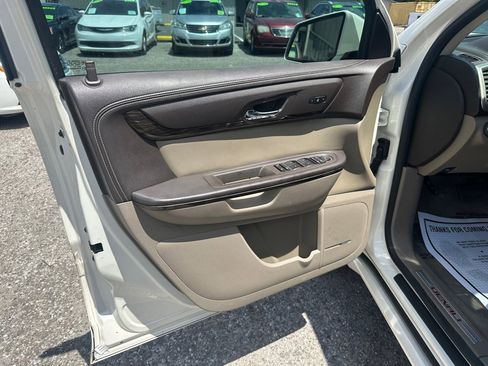 Used 2014 GMC Acadia Denali image 11