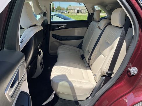 Used 2024 Ford Edge Titanium AWD/4WD image 11