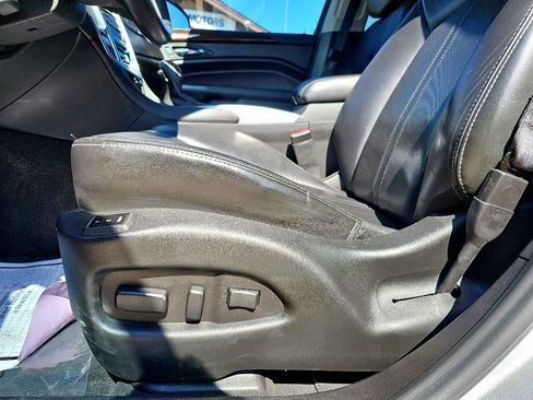 Used 2015 Cadillac SRX Luxury w/ Driver Awareness Package image 21