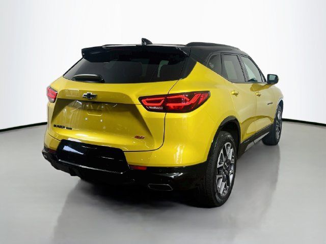 Used 2023 Chevrolet Blazer RS AWD/4WD image 9