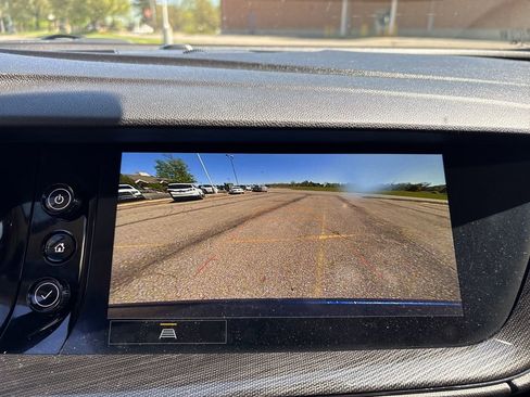 Used 2022 Buick Envision Essence w/ Safety Package image 29