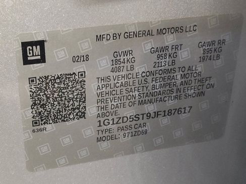 Used 2018 Chevrolet Malibu LT w/ Driver Confidence Package image 33