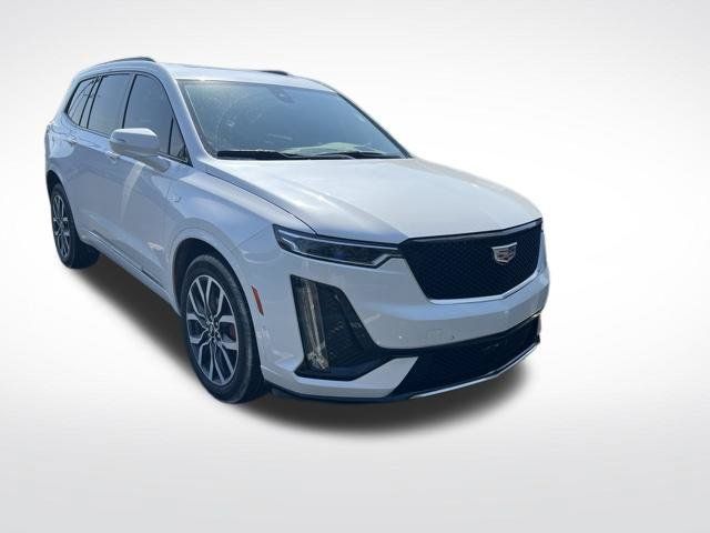 Used 2024 Cadillac XT6 Sport w/ Platinum Package AWD/4WD image 3