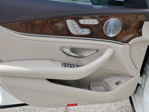 Used 2018 Mercedes-Benz E 400 4MATIC Wagon image 52