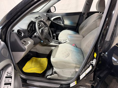 Used 2010 Toyota RAV4 4WD w/ 3rd Row image 23